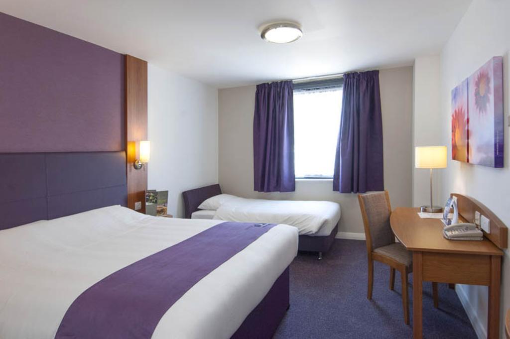 Premier Inn Newcastle City Centre Millennium Bridge الغرفة الصورة