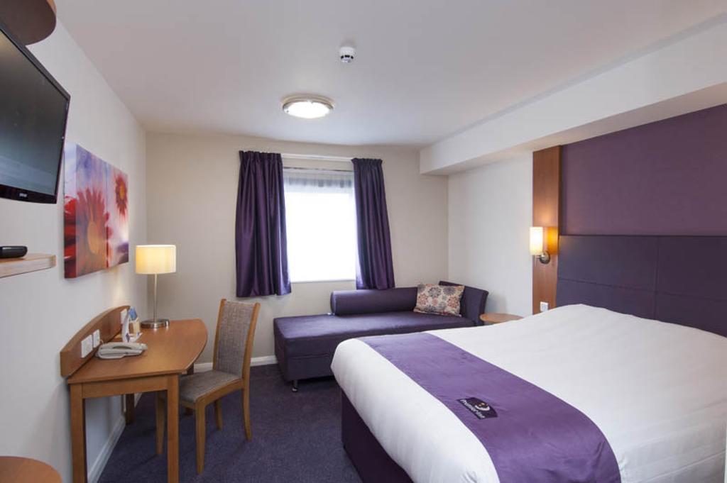 Premier Inn Newcastle City Centre Millennium Bridge الغرفة الصورة