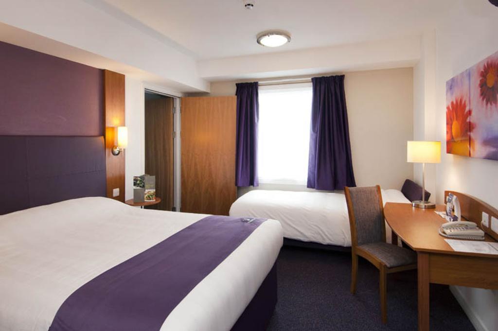 Premier Inn Newcastle City Centre Millennium Bridge الغرفة الصورة